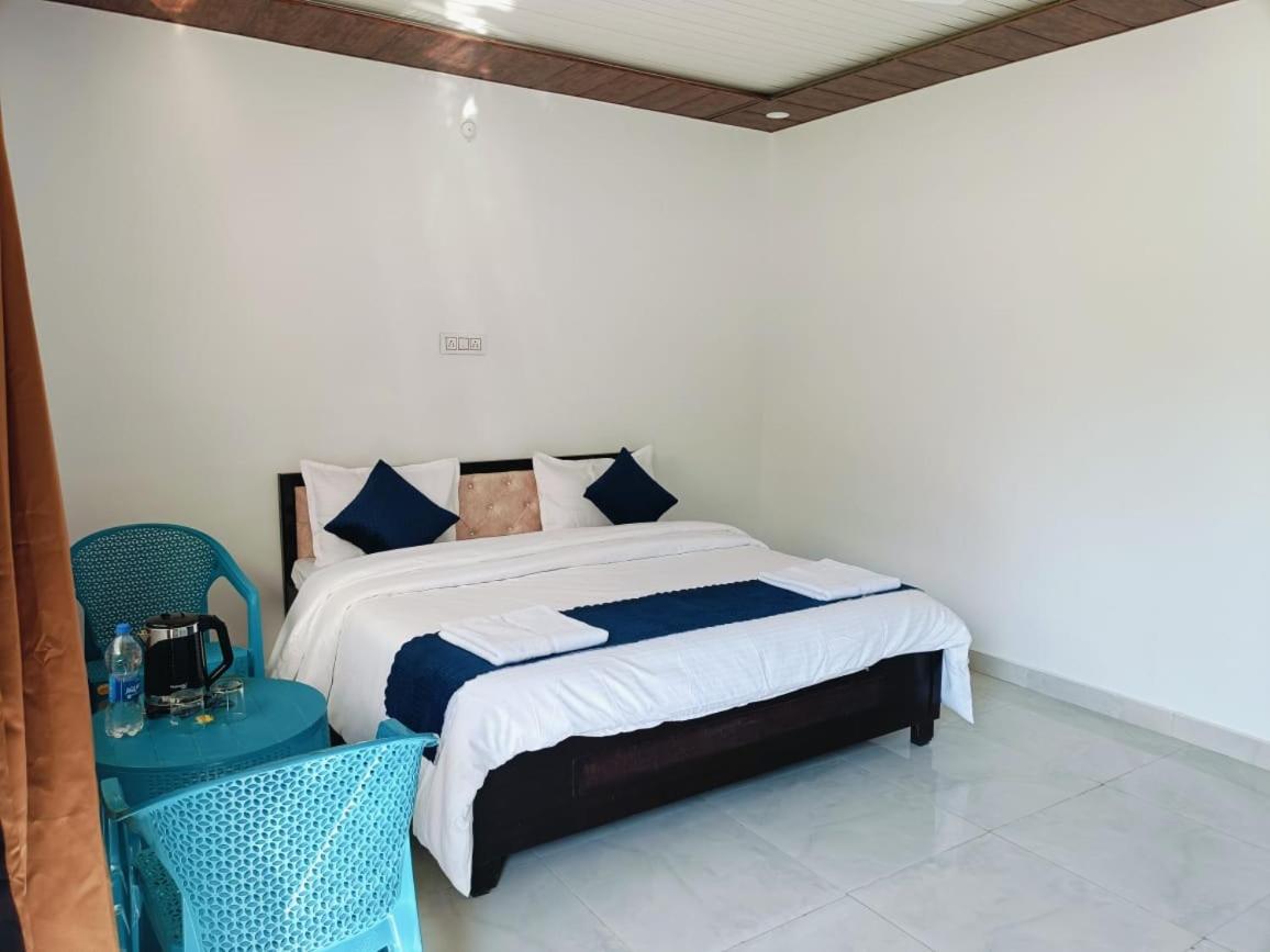 The Waterfront Resort Rishīkesh 외부 사진
