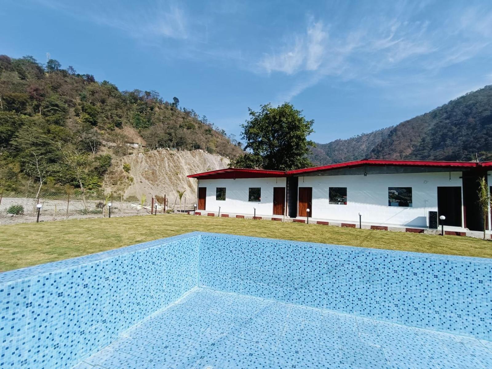 The Waterfront Resort Rishīkesh 외부 사진